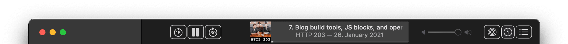 Thanh tiêu đề của ứng dụng Podcasts trên macOS có các nút điều khiển nội dung nghe nhìn và siêu dữ liệu về podcast đang phát.